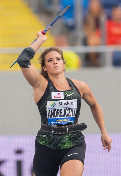 How many javelins is the polish womens record to hold? Maria Andrejczyk : CelebrityArmpits