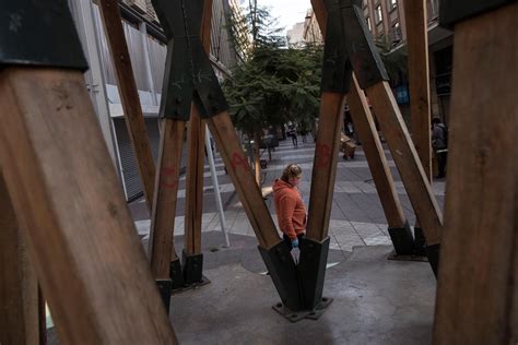 La medida, cuya duración es de 15 días, fue decretada por el presidente de la república, mario abdo benítez, el pasado 10 de marzo; Pese a cuarentena, Chile cumple 100 días con el COVID-19 ...