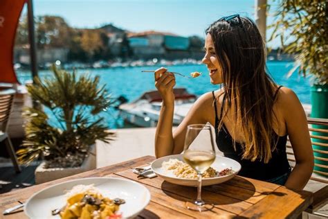Hours, address, harbour town melbourne reviews: Harbor Cookhouse & Club | Restaurants | Zadar