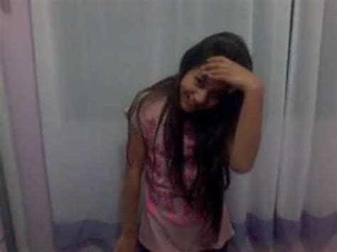 Sofia laís dançando ao som de pentatonix. Dançando pra vcs - YouTube