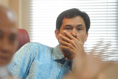 Pada hari jumat, 30 april 2021 dalam usia 89 tahun. Kirim Juga Ke Anggota DPR