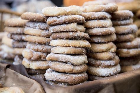 We did not find results for: Il Tipico Churros Spagnolo Nel Mercato Medievale ...