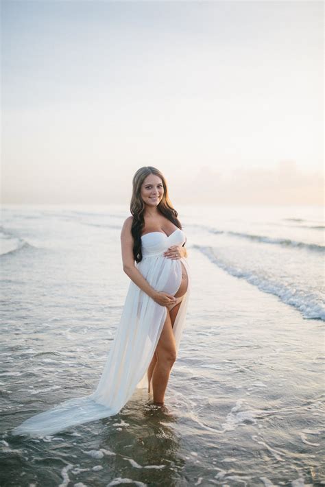 Start your wedding planning with local vendors in cape may county. Laura & Co.: Maternity Photoshoot - Beach/Sunrise Look