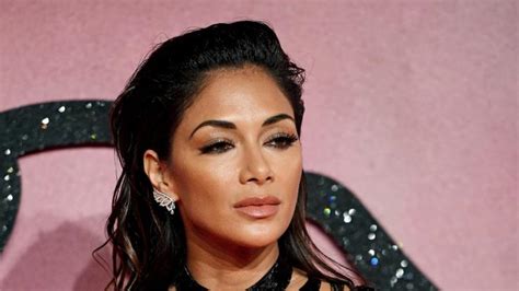 Only high quality pics and photos with nicole scherzinger. Zwei Wochen zu früh: Annika Begiebings zweites Baby ist da ...