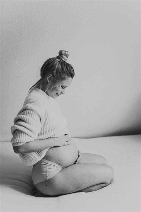 Alles rund um fashion, travel und inspo. Babybauch-Shooting zuhause | mummyandmini.com | Babybauch ...