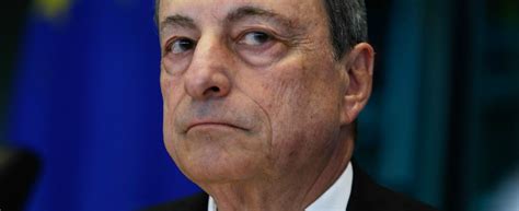 Può mattarella puntare tutto su draghi senza ripetere gli errori distruttivi del governo monti? Draghi incontra Mattarella, l'Italia rischia la Troika. Ma ...