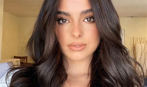 She started actively posting content on tiktok. Addison Rae Biography: Age, TikTok, Songs, Net Worth ...