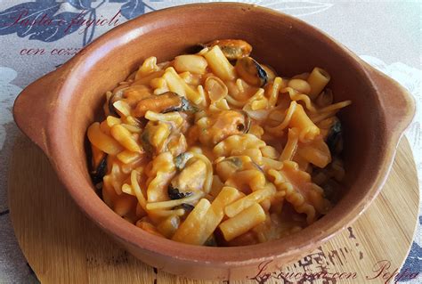 Separately cook the pasta in a large pot of generously salted boiling water until al dente. Pasta e fagioli con cozze | In cucina con Peppa