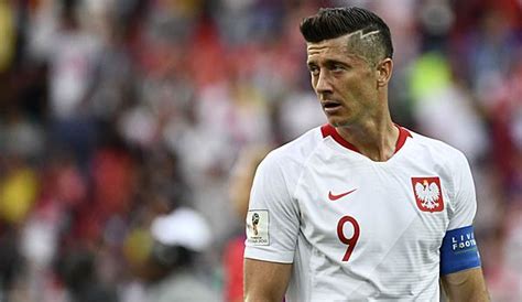 Ein weltfußballer ist nicht genug: WM 2018: Polen-Stürmer Robert Lewandowski stellt Kritik ...