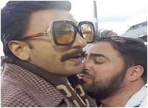 Ranveer Singh hugs sad Pakistani fan after Ind-Pak match and wins ...
