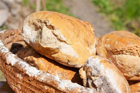 Nutritious, healthy sourdough barley bread recipe. Making Barley Bread - Buttermilk Barley Bread Recipe On ...