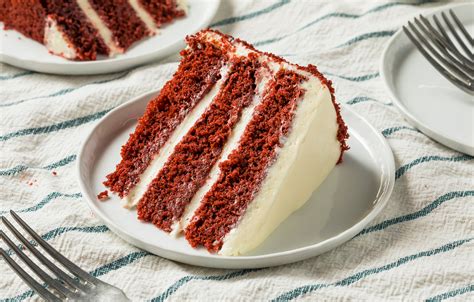 This delicious chocolate cake is topped with strawberries for garnish! Red Velvet Cake Mary Berry Recipe - Red Velvet Cake Recipe ...