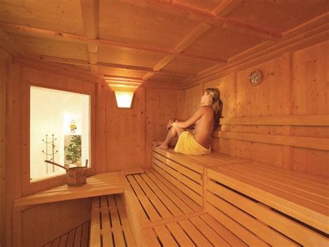 Последние твиты от b+s finnland sauna (@welt_der_sauna). Sauna finlandese - Hotel Gallhaus - San Giovanni Valle ...