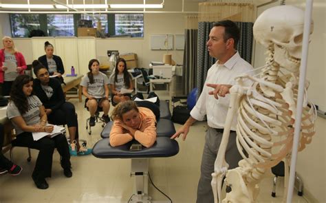 Here, you'll become familiar with the professional work environment and. Physical Therapy Bachelor Degree Programs
