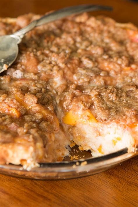 This is one of grandma's (mabel eggen melby) recipes passed down from auntie (claire arlene melby) to mom (margaret melby lee). Sour Cream Peach Pie - Oh Sweet Basil