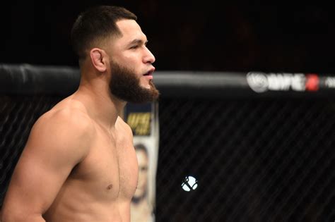 Ufc star jorge masvidal has voiced his anger after president donald trump's lawyer, rudy giuliani, claimed that photographs of underage girls were discovered on hunter biden's laptop and have been handed over to delaware police. Jorge Masvidal Net Worth, Height, Weight, Earnings & Wife