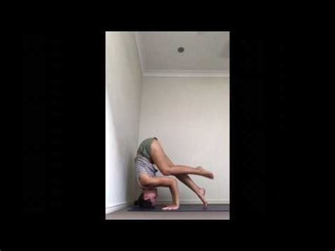 Learn how to do this exercise: tripod headstand tutorial - YouTube