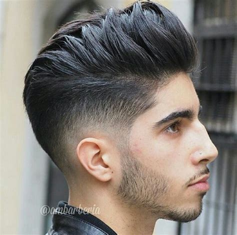 Ser hombre e ir a cortarse el pelo suele ser una actividad complicada. Mundo masculino: Undercut