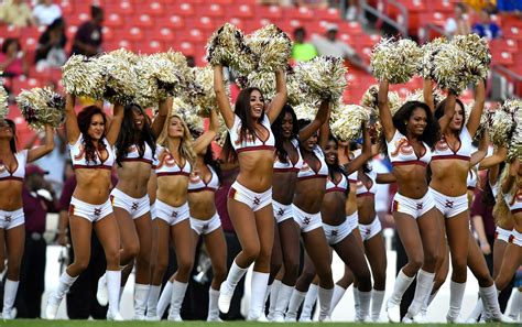 Give your favorite washington, dc sports and football fan a great gift! 30+ Ex-Cheerleaders May File Lawsuit Against Washington ...