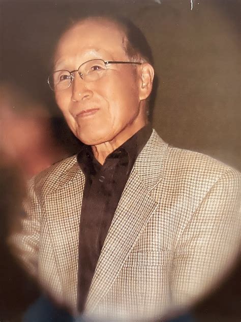 Beliau adalah lulusan university of malaya tahun 1997 dengan gelar mbbs (medical bachelor and bachelor of surgery). Contributions to the tribute of Dr. Chang Hoon Lee ...