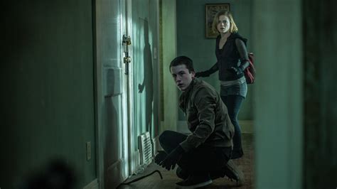 Money gets word about a blind veteran who won a major cash settlement following the death of his only child. Don't Breathe - Film Daze