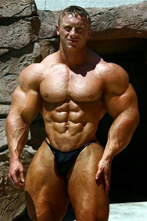 From body builders to lean guys, the fitness of these men is undeniable at xhamster. Muscle Morphs by Hardtrainer01 | Hombres musculosos ...