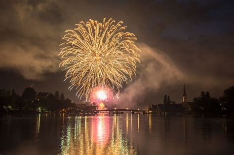 August 2021 stein am rhein. Steiner Feuerwerk - STARTSEITE