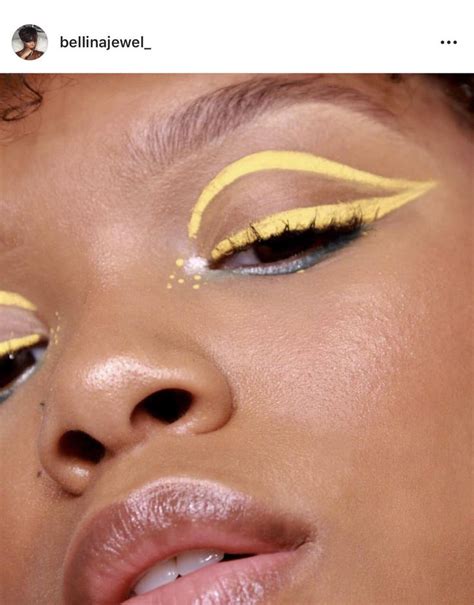 Keharmonian warna dalam sesebuahgubahan seni dapat diwujudkan Tampil Sempurna dengan Eyeshadow Warna Kuning? Kenapa ...