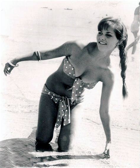 Имя при рождении — клод жозефин роз кардинале (итал. 17 Best images about Claudia Cardinale on Pinterest | Surf ...