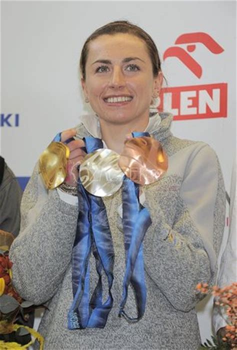 Dzisiaj nie myślę o medalach, tylko o tym, żeby jak najlepiej i bezbłędnie pokonać tę trasę. Justyna Kowalczyk wróciła z Vancouver (FOTO) - Kozaczek