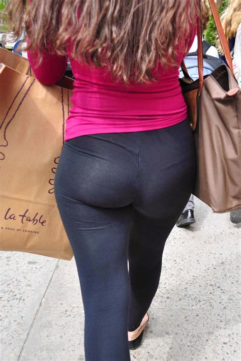 Incredibly stretchy, they come with the advantage of being 'work appropriate'. Sexy girls on the street, girls in jeans, spandex and ...