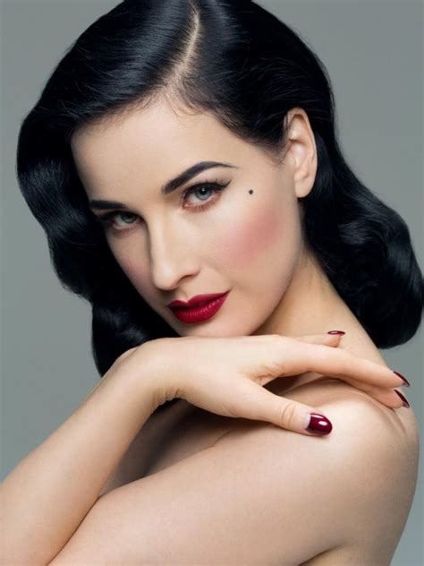 Sie wurde geboren in der kleinen stadt rochester in den dita von teese liebt es zu erwähnen in einem interview erwähnt, dass sie eine armenische wurzeln. Dita Von Teese And Rose Apodaca To Launch "Your Beauty ...