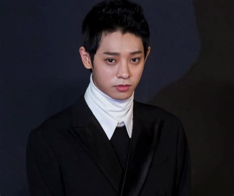 Due to his father's business, he moved to jakarta, indonesia as a child. Jung Joon Young sex tape leaked? Actor's agency denies the ...