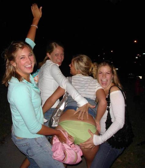 No annoying ads and a better search engine than pornhub! Drunk Girls Getting Pantsed (70 pics)