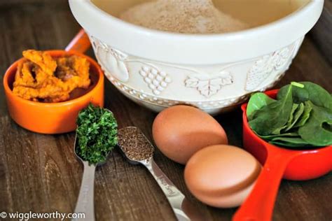 Apples are a low calorie, healthy treat for dogs that's high in vitamin a, vitamin c, and dietary fiber. Low Calorie Dog Treat Recipes - Healthy. Homemade. Delicious