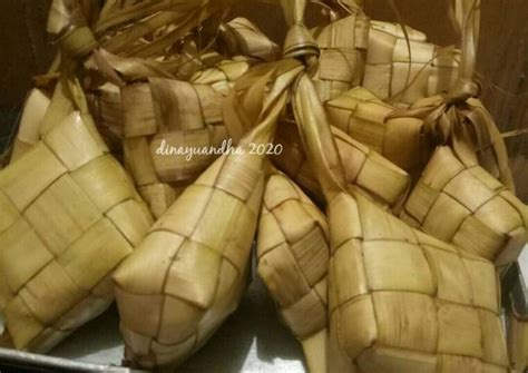 Acara lebaran semakin nikmat dengan ketupat buatan sendiri. Ketupat Metode 5 30 7 : Cara Memasak Metode 5 30 7 Yang ...