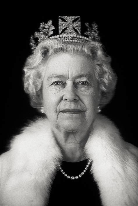 Look back at her life in the public spotlight The Aes·thet·ic Diary Blog: The Queen | Art and Image