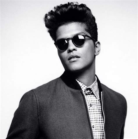 Bruno mars tabs, chords, guitar, bass, ukulele chords, power tabs and guitar pro tabs including locked out of heaven, marry you, runaway baby, natalie, long distance. The Lazy Song chords & tabs by Bruno Mars @ 911Tabs