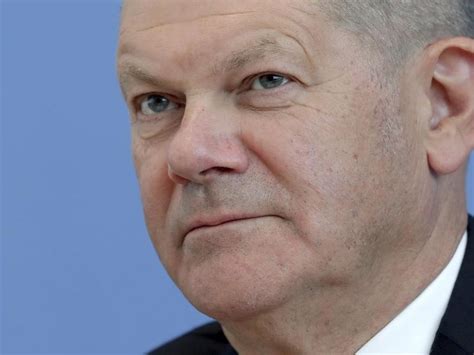 Und auch pink wirkt in einem video auf instagram eher unzufrieden mit außerdem könne man so auch haarlänge für eine neue frisur bekommen. Finanzfolgen der Corona-Krise: Olaf Scholz plant ...