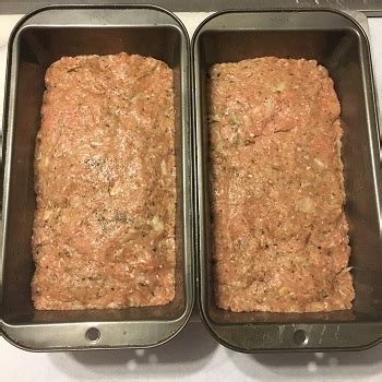 Therefore, in a convection oven, you can cook your meatloaf at 325°f and the cooking times will change as follows. 2 Lb Meatloaf At 325 : Classic Meatloaf Recipe | Food ...