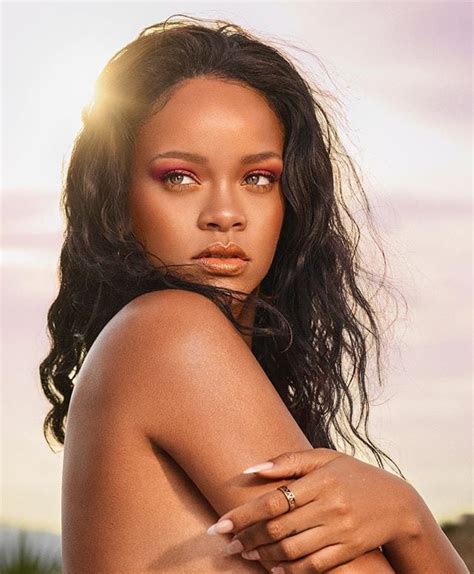 Thank you #lornasimpson & the whole crew: Rihanna is Hosting Her First Fenty Beauty Class This Month ...