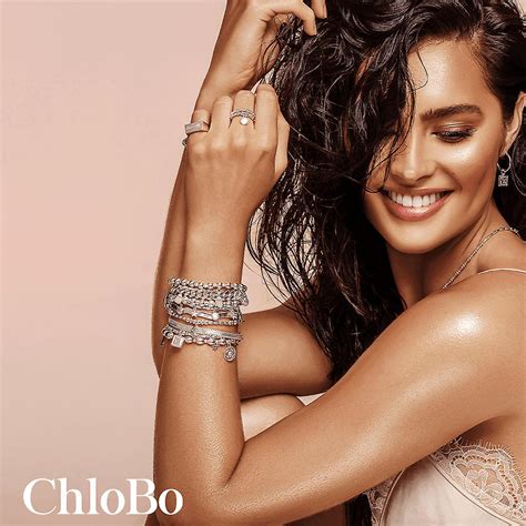 Shares of didi chuxing closed up a modest 1% wednesday afternoon after spiking as much as 28.6% in didi closing in the green bucks the trend of rideshare giants closing below their first trade price. ChloBo Gold Didi Sparkle Rocket Bracelet GBDS3088 | Fruugo CA