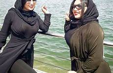 iranian muslim curvy abaya