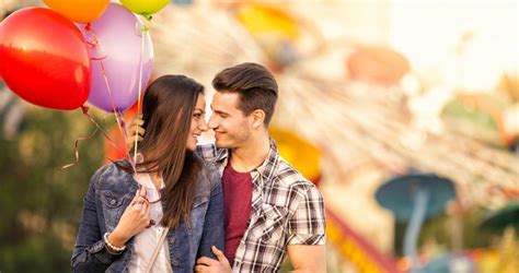 Guys' perspective on texting and the powerful k.i.s.s. How to Keep a Girl Interested Over Text (and Ask Her Out ...