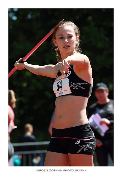 She originally specialised in the heptathlon, but eventually switched to high hurdles. Ridiculously photogenic Olympic Athlete Nadine Visser ...