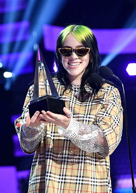 Don't live life without it. Billie Eilish at the 2019 American Music Awards | Best Pictures From the 2019 American Music ...
