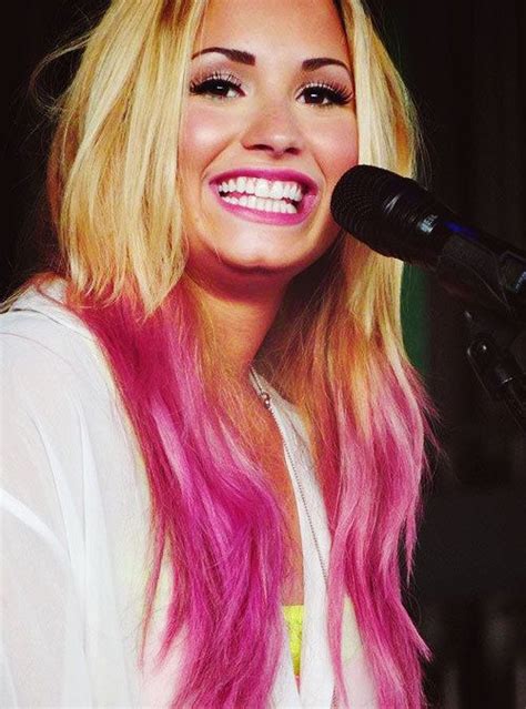 Demi lovato ombre bob haircut 16. That Smile in 2020 | Demi lovato hair, Pink hair, Blonde ...