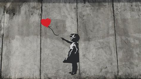 In dieser tradition wird hella jongerius mit ihrem studio jongeriuslab in den monaten vor der ausstellungseröffnung im gropius bau neue werke produzieren. Urbaner Kunstkäfig: 10.000 Besucher*innen bei Banksy ...