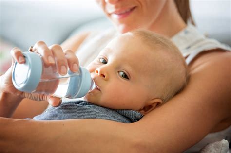 Die experten der aap haben auch die empfohlene tageshöchstmenge an fruchtsaft für kinder entsprechend der neuen leitlinie angepasst als gesunde alternative zu fruchtsäften eignen sich vor allem wasser und tee. News & Wissensbereich - Tipps und Tricks für Eltern auf ...