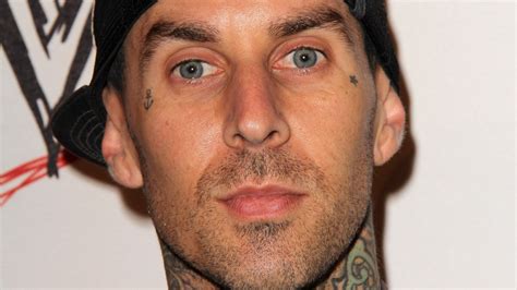 Kourtney kardashian is dating travis barker: Travis Barker Just Took This Huge Step In His Relationship ...